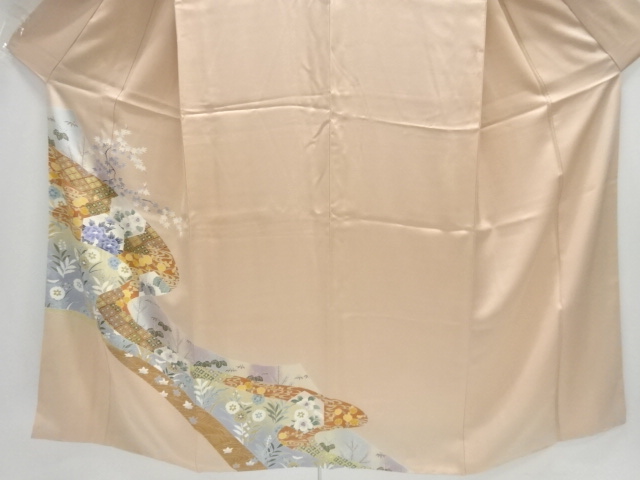  四季草花模様訪問着